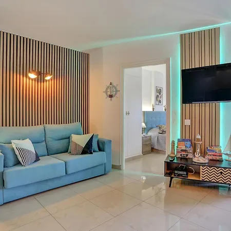 Luxory Dreamy Sunset, Seafront, Direct Access To The Promenade,wifi,pool,free Parking Apartamento