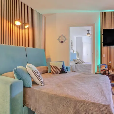 Luxory Dreamy Sunset, Seafront, Direct Access To The Promenade,wifi,pool,free Parking Apartment Los Cristianos (Tenerife)