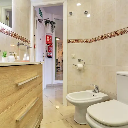Luxory Dreamy Sunset, Seafront, Direct Access To The Promenade,wifi,pool,free Parking Apartment