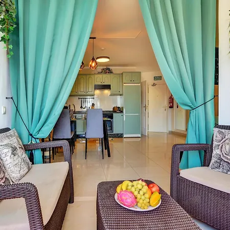 Apartment Luxory Dreamy Sunset, Seafront, Direct Access To The Promenade,wifi,pool,free Parking