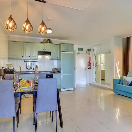 Luxory Dreamy Sunset, Seafront, Direct Access To The Promenade,wifi,pool,free Parking Appartement Los Cristianos (Tenerife)